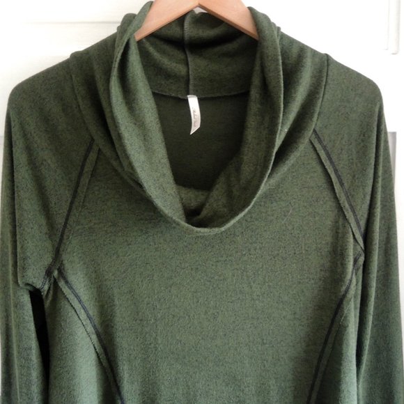 Michael Farrell Mossy Green Lagenlook Cowl Top S - Picture 4 of 7